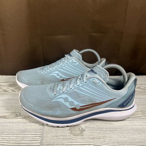 Saucony Kinvara 12 Womens Light Blue Running Shoe Athletic Sneaker Size 9 - Picture 3 of 9